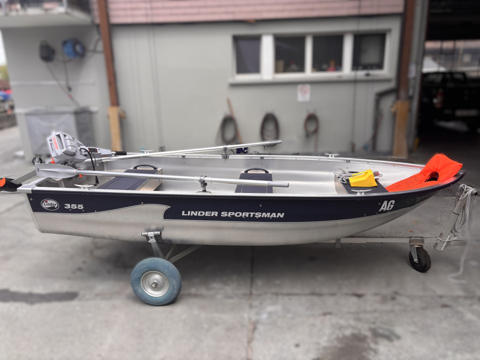 Neuwertiges Linderboot mit Zubehör